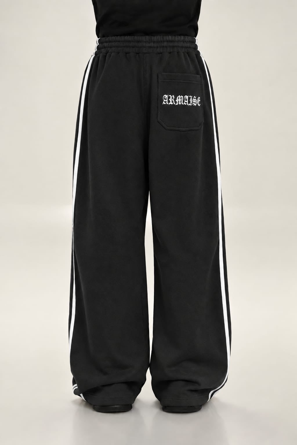 ARMAISE Oversized 6-Stripes Pants